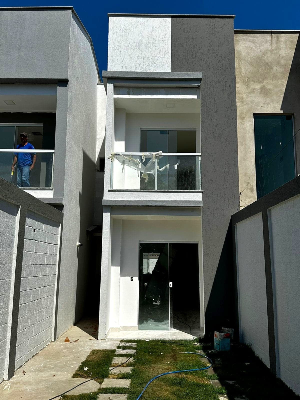 Semi-detached houses at the Luamar Condominium in Jacaraípe, Serra