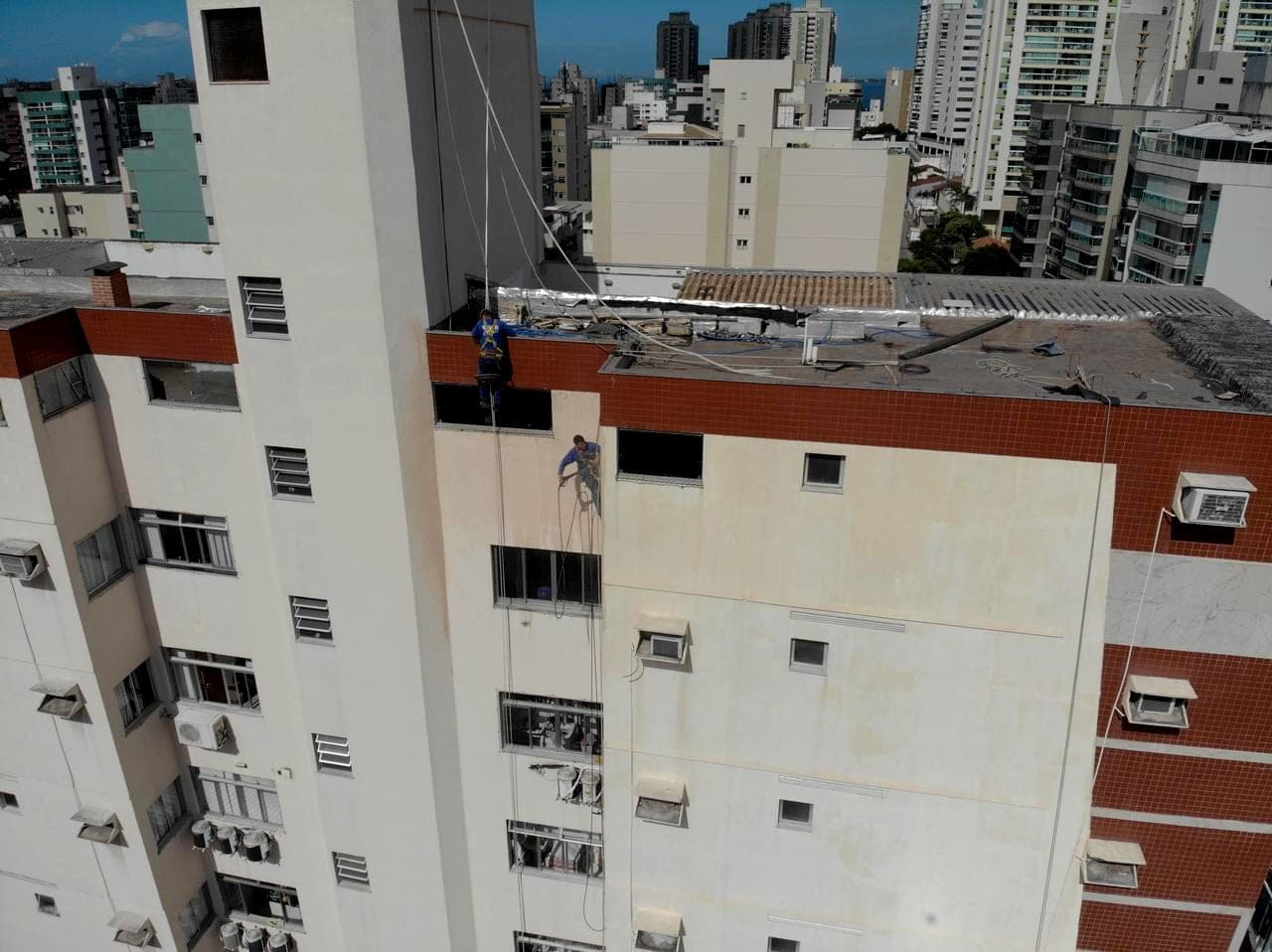 Side facade of the Monte Castelo building, Vitória