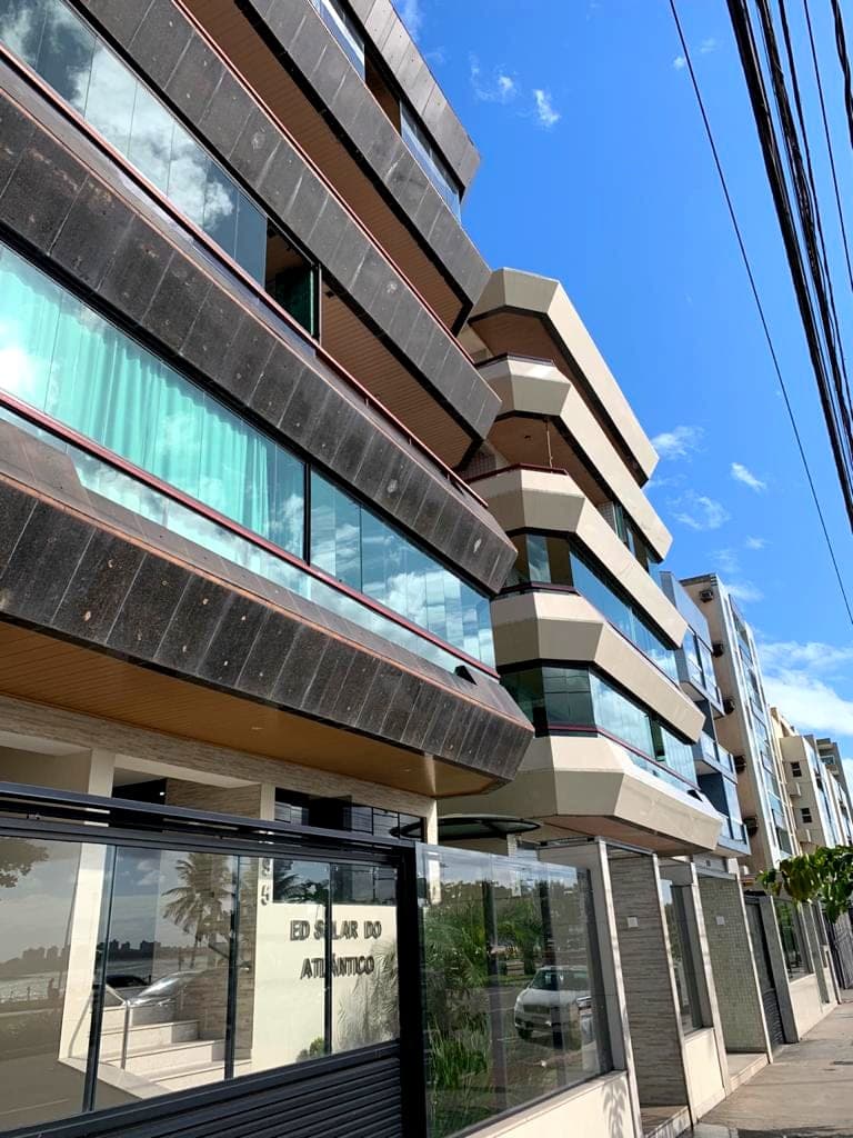 Facade of the Solar do Atlântico building during refurbishment, Vitória